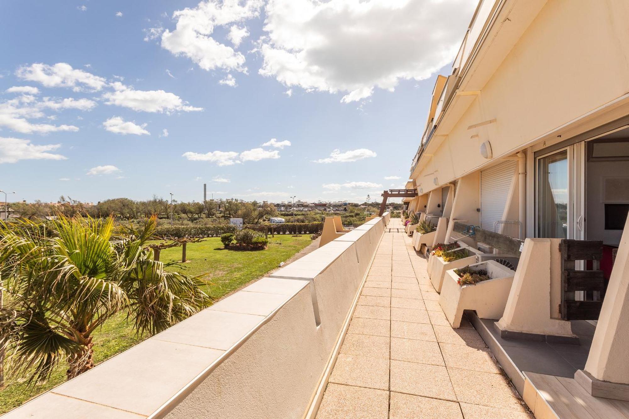 Pink Port Nature Coursive Naturiste Apartment